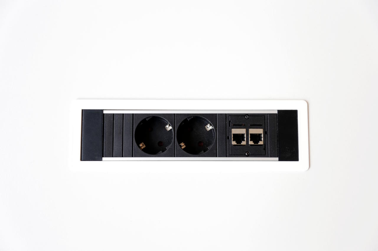 Home/Small Office Network - Modular Wall Outlet