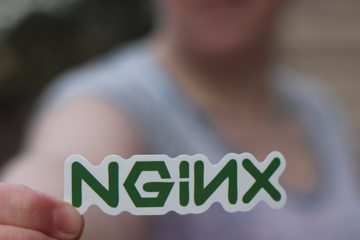 Nginx Installation on Debian - Featured Image