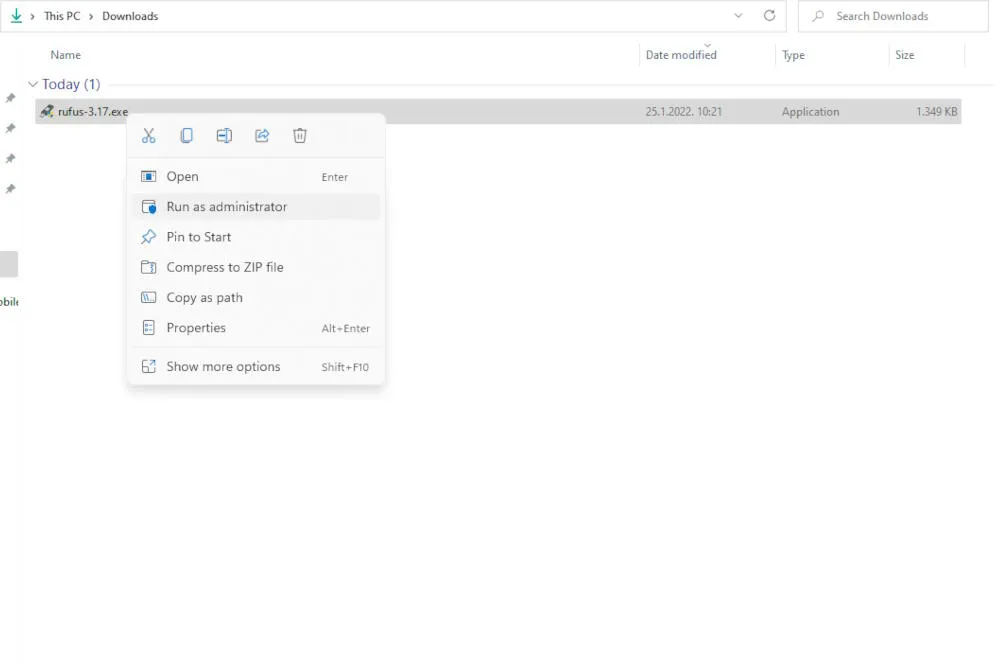 Microsoft Windows File Explorer - run file as administrator