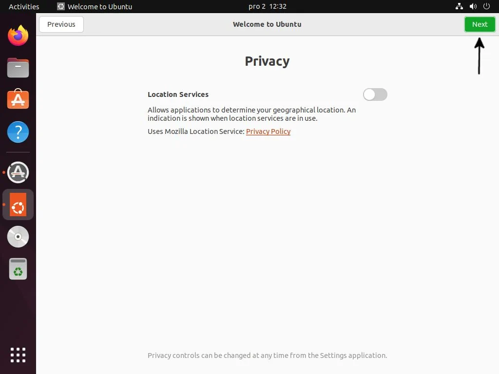 Ubuntu post-install process Privacy window is opened.